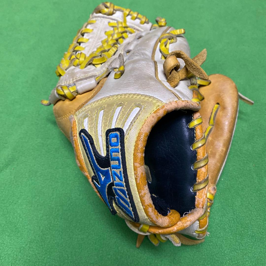 軟式野球グローブ　侍JAPAN監督井端モデル　旧ラベル廃盤品　内野手用　右投げ