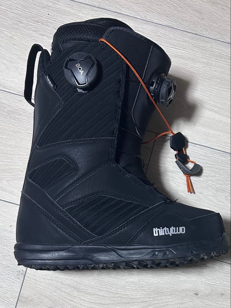 thirtytwo STW BOA レディース　23.5〜24㎝