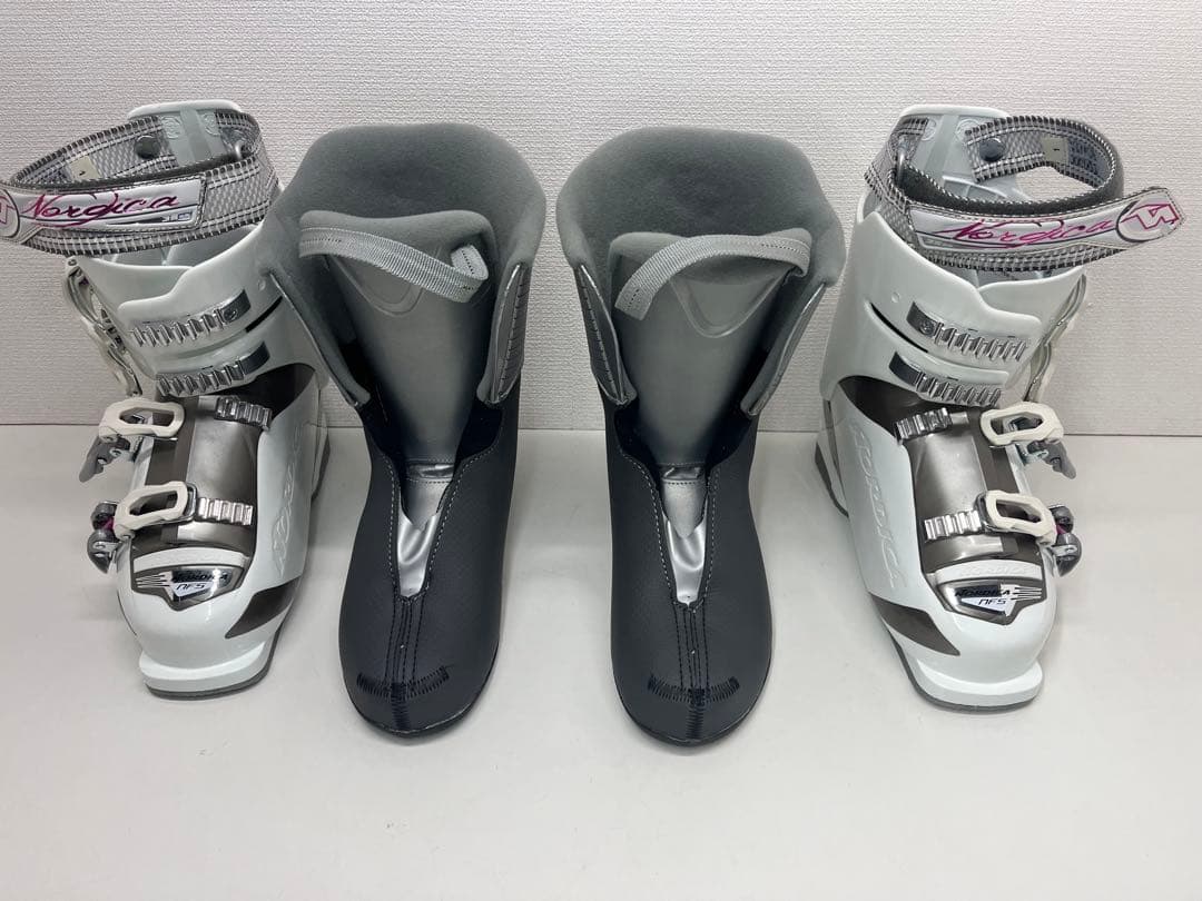蚊取り線香　美品 スキー ブーツ NORDICA 24.5cm