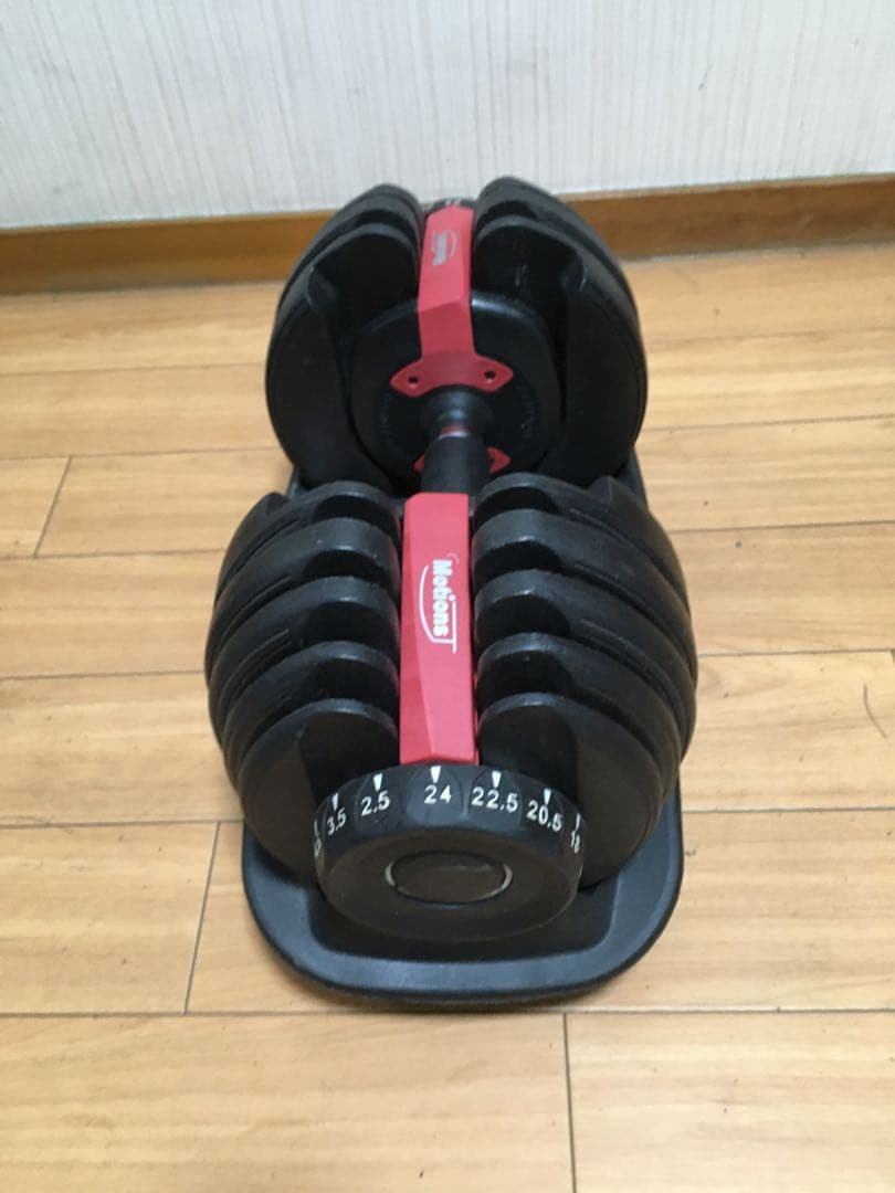 ① MOTION 可変式ダンベル 24Kg x 1個