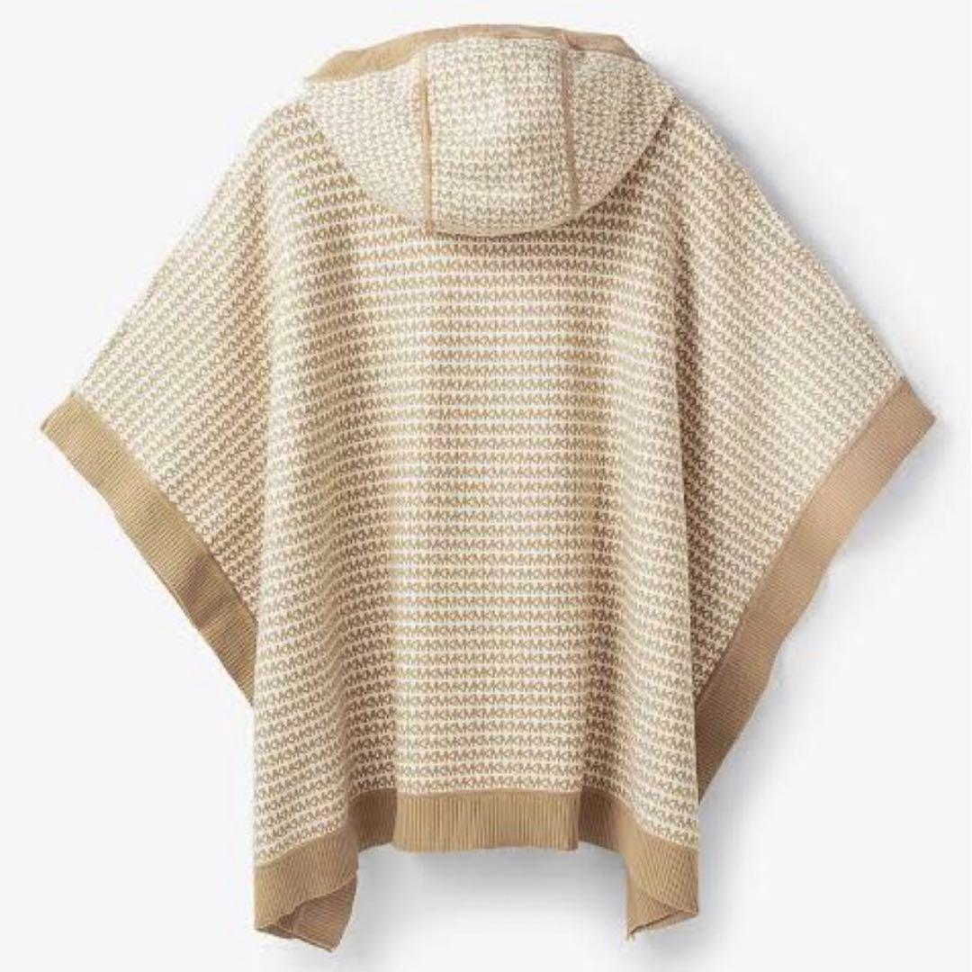 新品タグ付きMICHAEL KORS ブロックロゴ ポンチョ - メルカリ