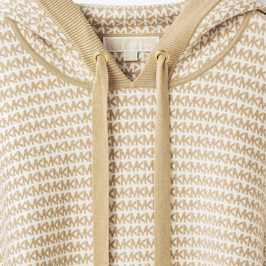 新品タグ付きMICHAEL KORS ブロックロゴ ポンチョ - メルカリ