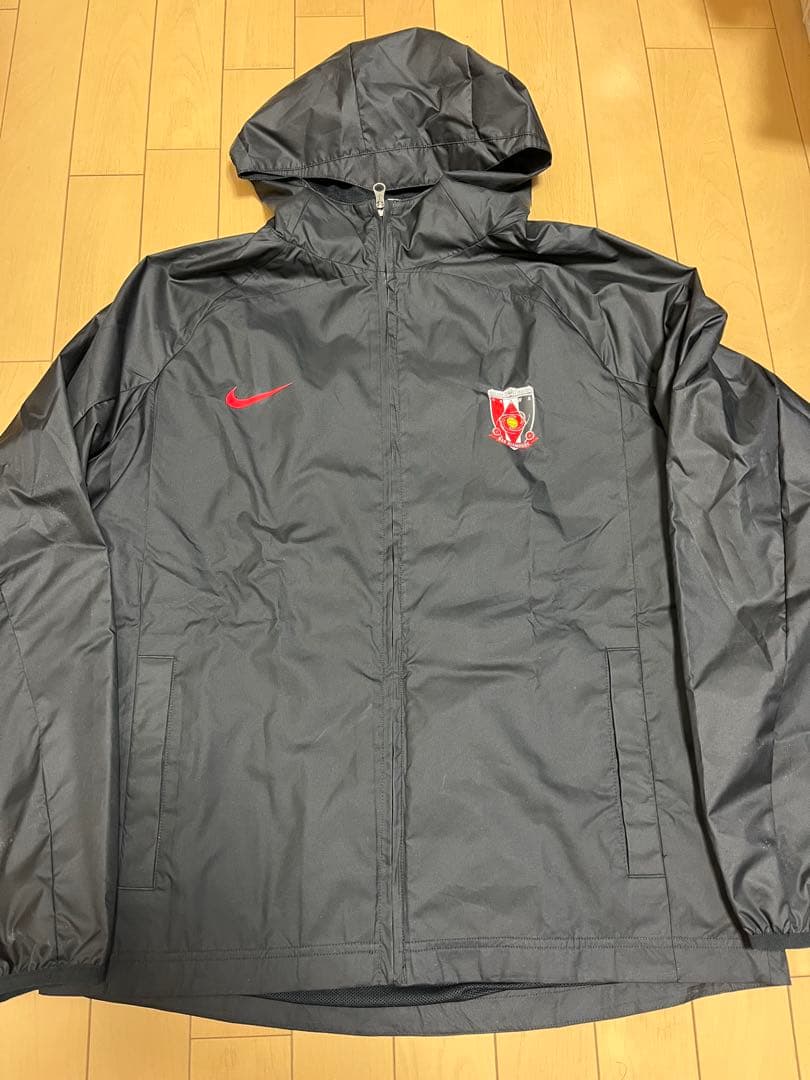浦和レッズ2024 NIKEナイキAWF ジャケットxl極美品オーセンティックの
