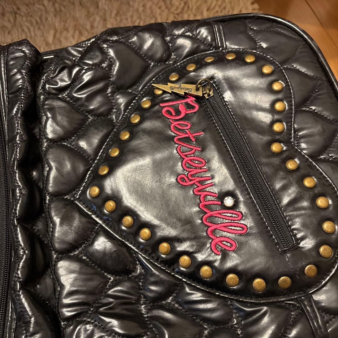 ネジの外れてるAB型　BETSEY JOHNSON キャリーバッグ