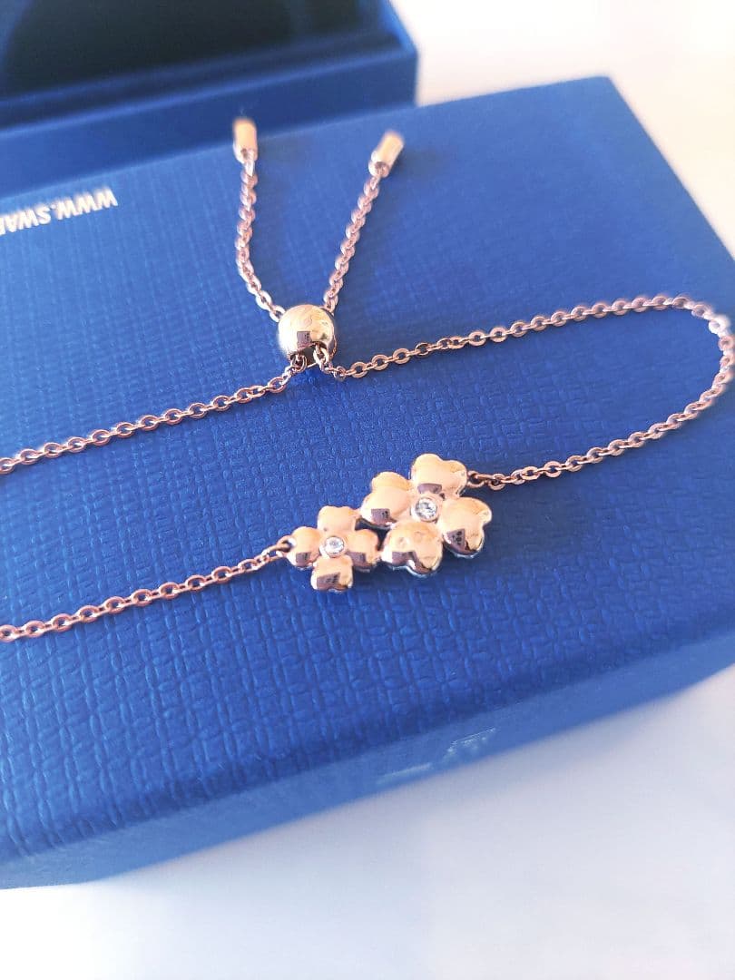 ほぼ新品 SWAROVSKI Latisha お花 ブレスレット スワロフスキー