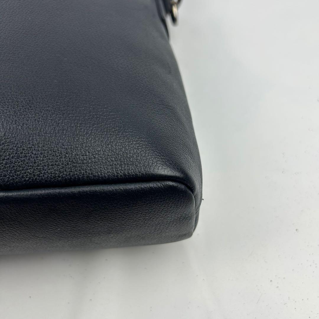 【美品】バーバリーブラックレーベル ショルダーバッグ オールレザー　チャーム　紺