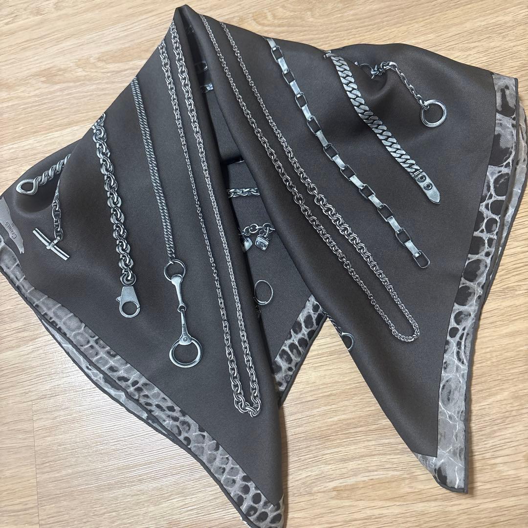 エルメス　カレ70 CHAINES ET GOURMETTES グレー　スカーフ
