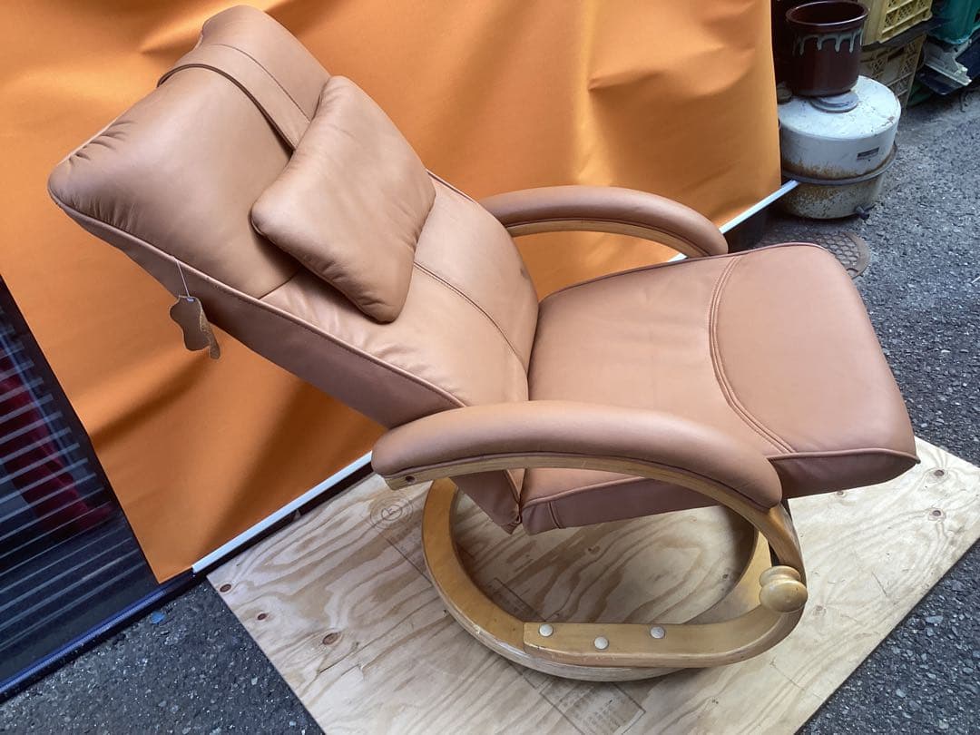 輸入品 高級 革張りリクライニングチェア 360°回転式 中古美品