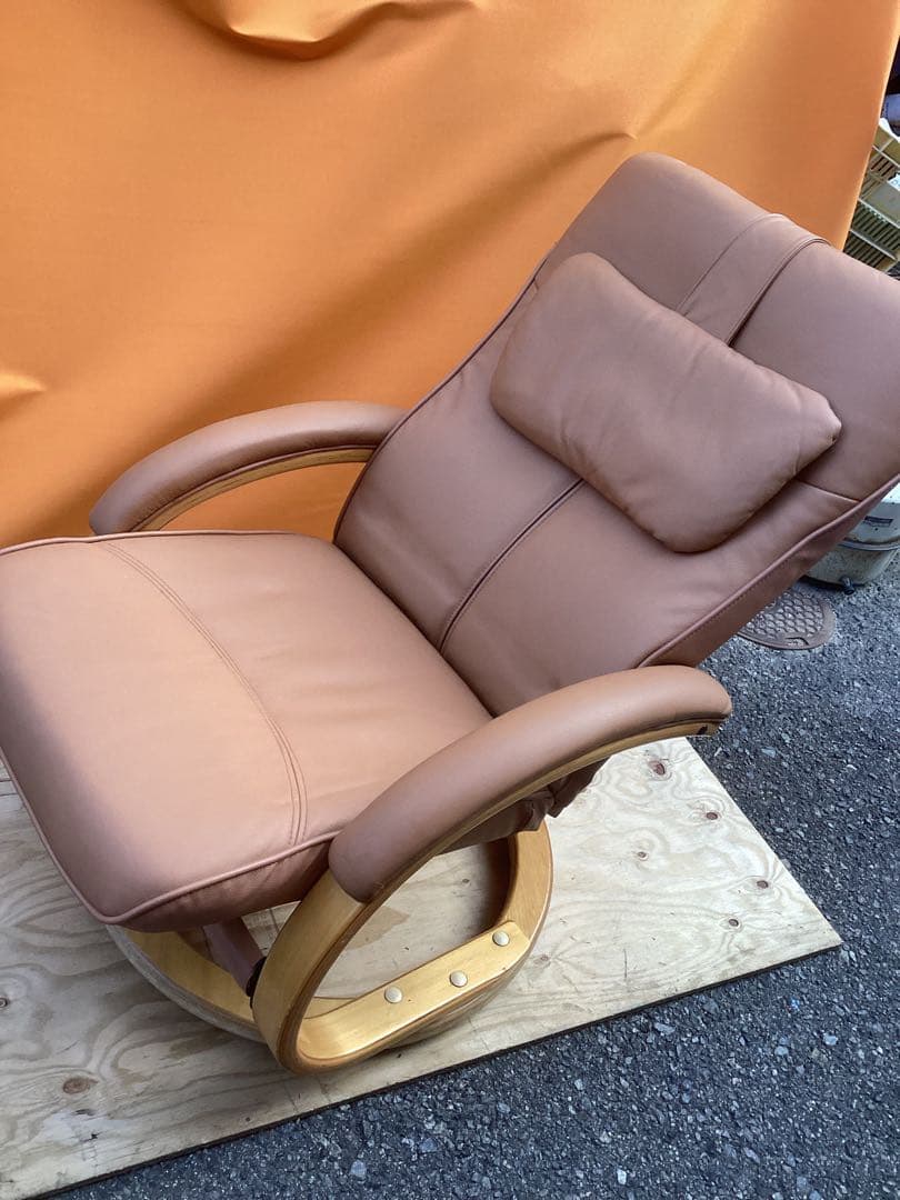 輸入品 高級 革張りリクライニングチェア 360°回転式 中古美品