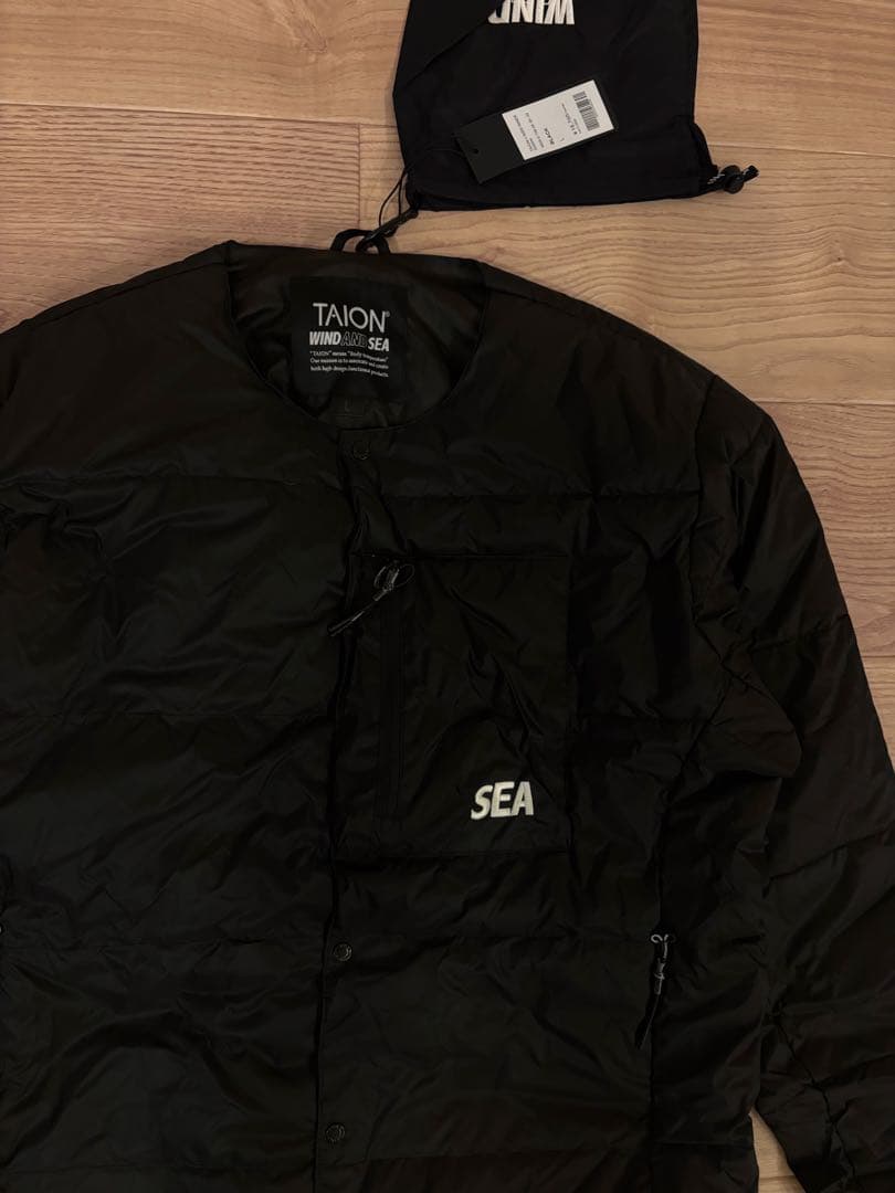 ウィンダンシー　タイオン　コラボ　ダウンジャケット　　M 完売品