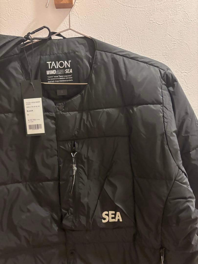 ウィンダンシー　タイオン　コラボ　ダウンジャケット　　M 完売品