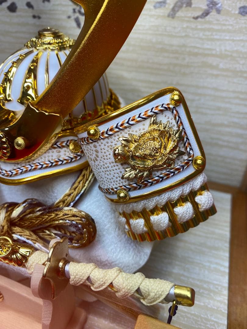 東京久月　五月人形　兜飾り　白木ガラスケース入・コンパクトサイズ