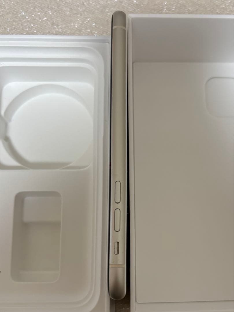 iPhone 11 128GB ホワイト 本体