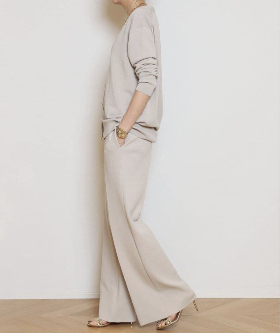 ミューズドゥドゥーズィエムクラス　Beautyパンツ