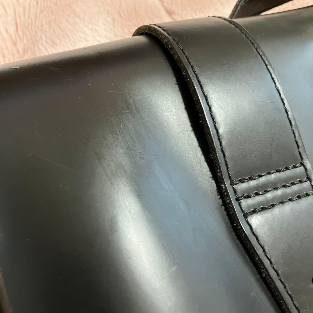 【15インチ】Dr.Martens サッチェル バッグ ドクターマーチン