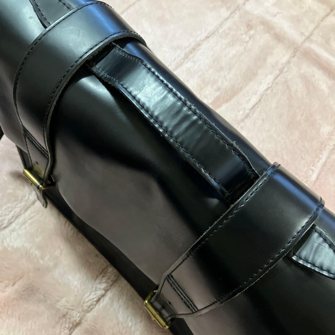 【15インチ】Dr.Martens サッチェル バッグ ドクターマーチン