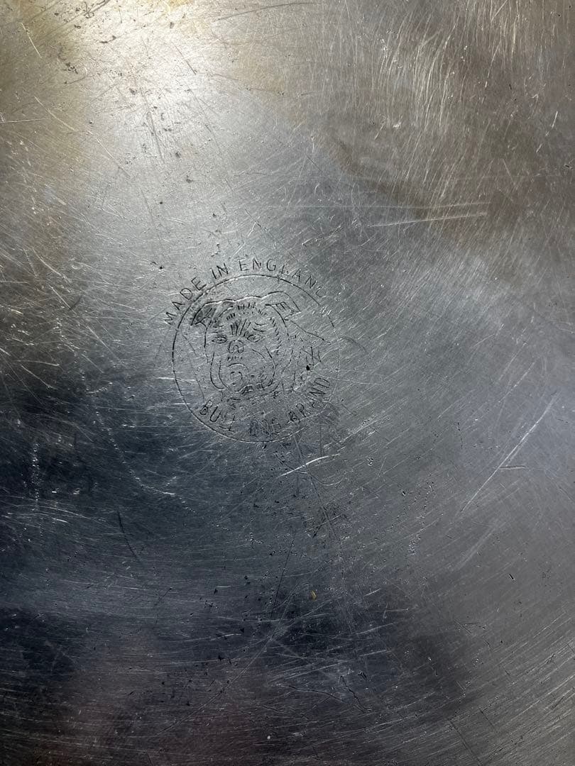 ホットンブルドッグ　ビリー缶