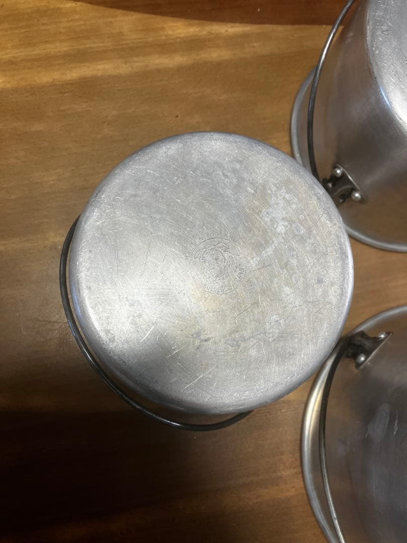 ホットンブルドッグ　ビリー缶