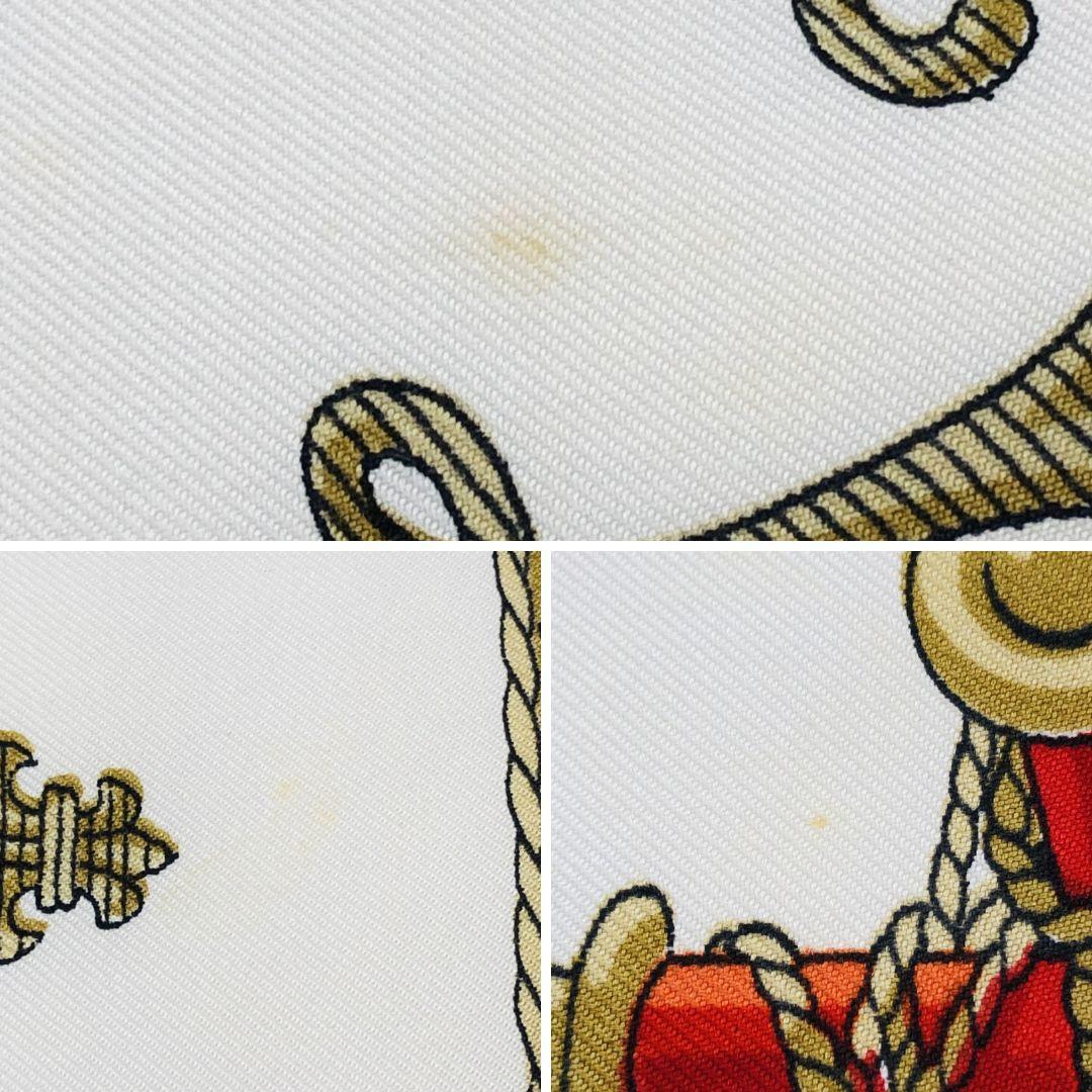 HERMES エルメス カレ90 クイーンの戴冠式 レッド系 スカーフ タグなし