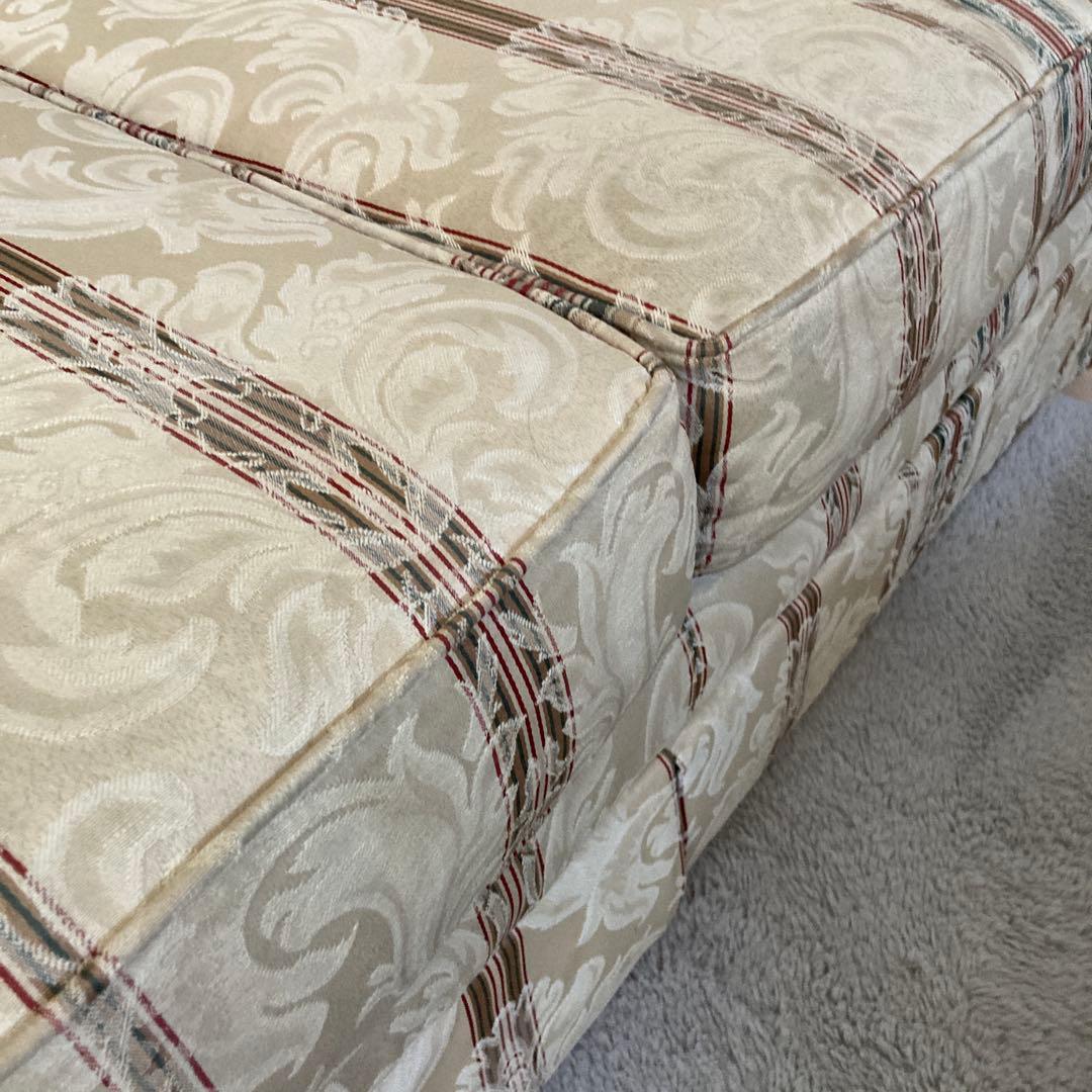 トーマスビル　3人掛けソファ