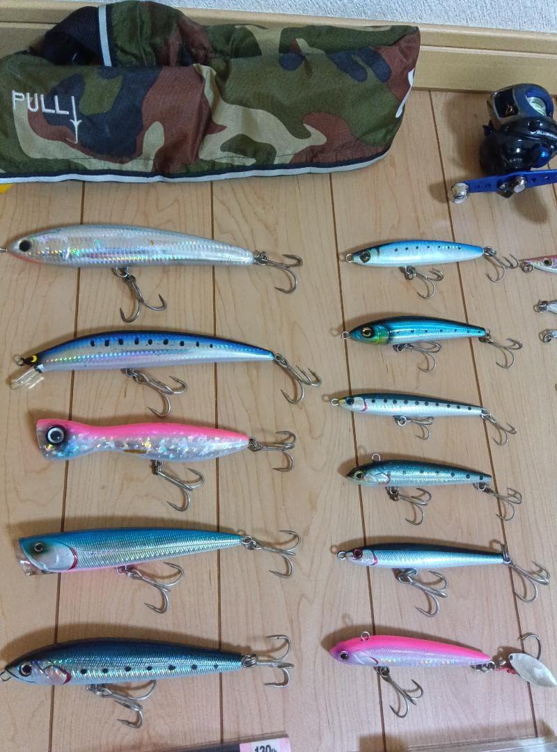 海釣りルアー60個＆リールセット！さらにエビング仕掛けなどおまけ多数付き！