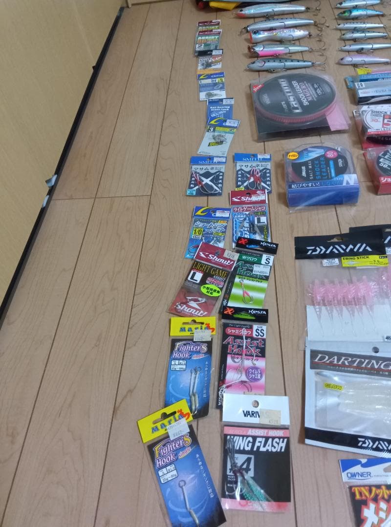 海釣りルアー60個＆リールセット！さらにエビング仕掛けなどおまけ多数付き！