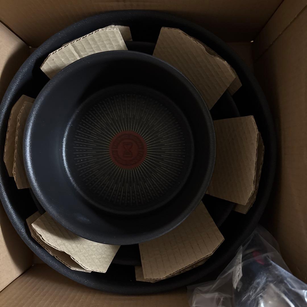 インジニオ・ネオ IHブラックチタニ ウム・アンリミテッド セット8点