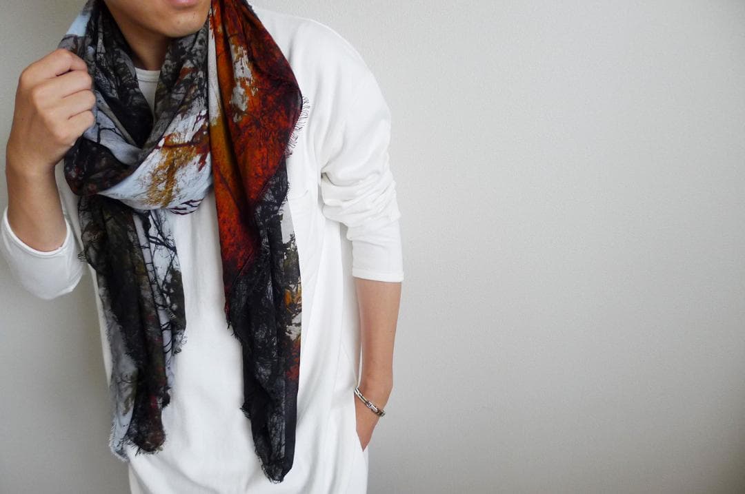 ファリエロ サルティ　Faliero Sarti　ストール 森林柄