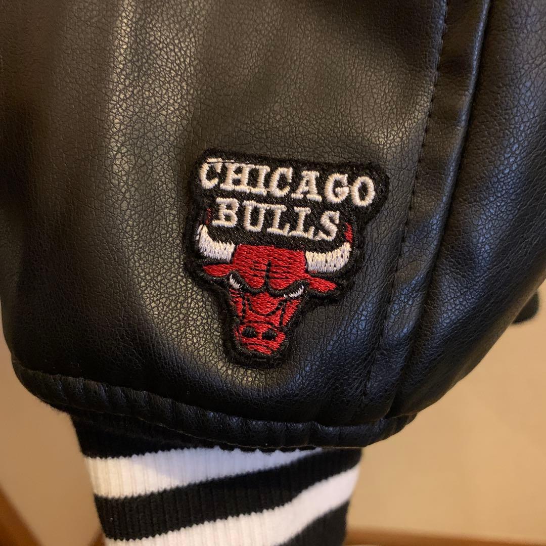 CHICAGO BULLS スタジャン ブラック 新品未使用タグ付き