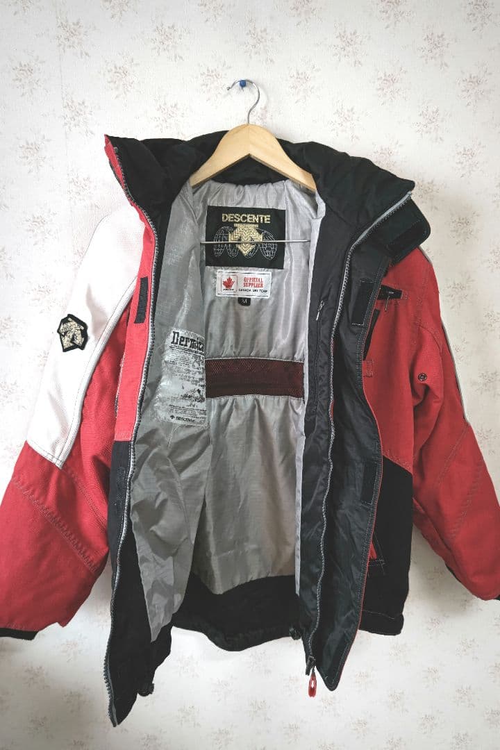 ☆DESCENTE カナダスキーチーム スキーウェア上下セット М☆
