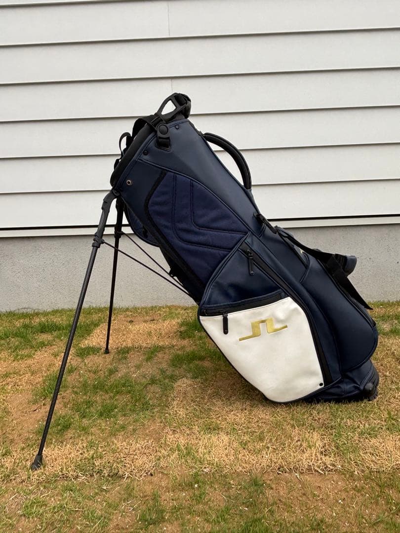 【期間限定価格】J.LINDEBERG スタンド付きキャディバッグ ネイビー