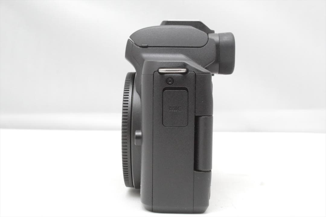 Canon EOS Kiss M2 ボディ ジャンク