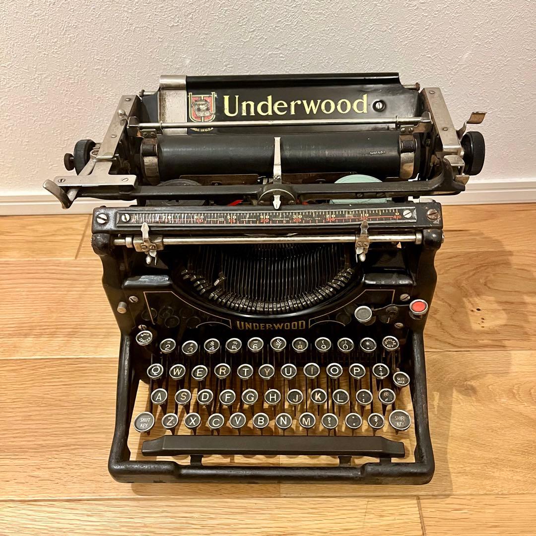 【アンティーク】UnderWood(アンダーウッド)タイプライター【インテリア】