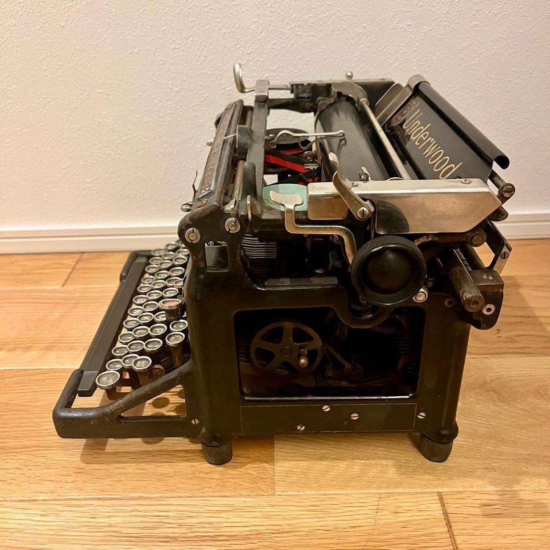【アンティーク】UnderWood(アンダーウッド)タイプライター【インテリア】