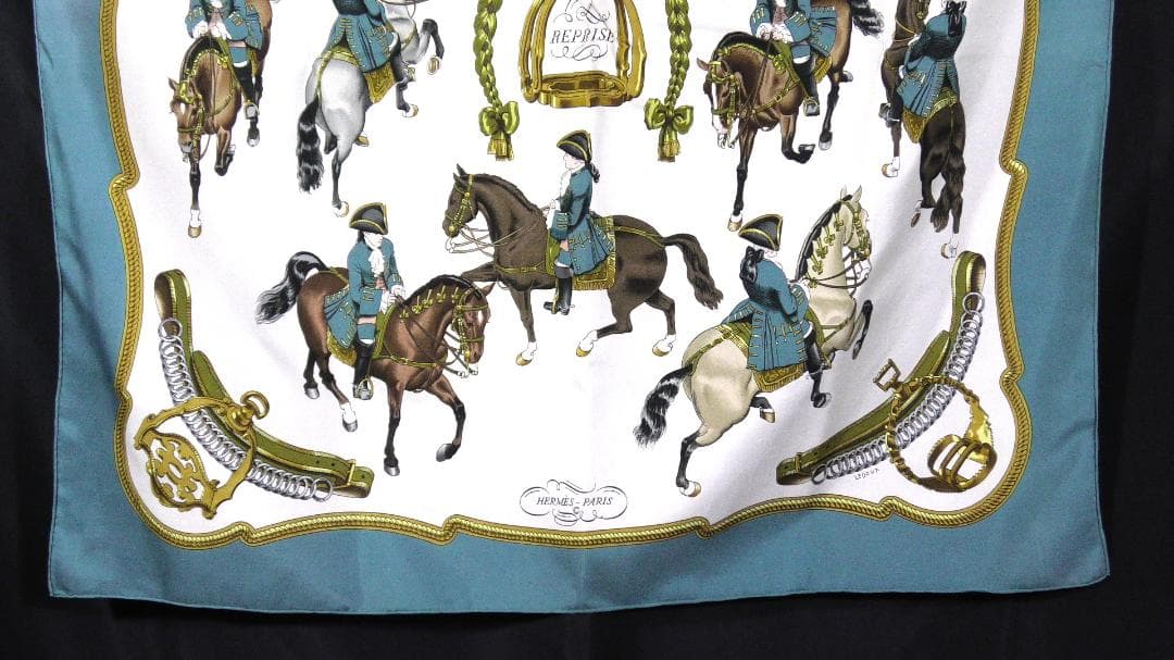 HERMES エルメス　大判スカーフ　カレ90　 D448