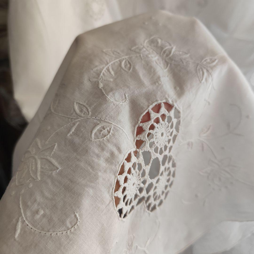 白糸手刺しゅう　ドロンワークはしご　イギリスヴィンテージ　大判　テーブルクロス