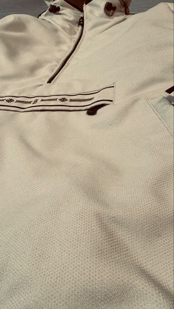 F37 新品パンツ　BOGNER スキーウェア　上下セット　男女兼用　クリーム色