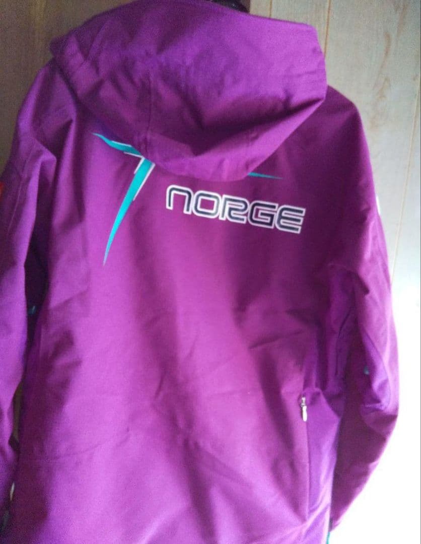 新品タグ付 
Phenix Norway Alpine Team Jacket