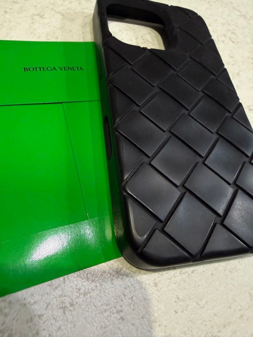 最終価格★超美品★Bottega Veneta iPhone16 pro用ケース