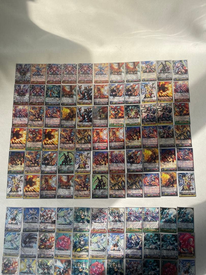 ヴァンガード カード ファイト 大量 2570枚 デッキ 11個 引退品 中古品