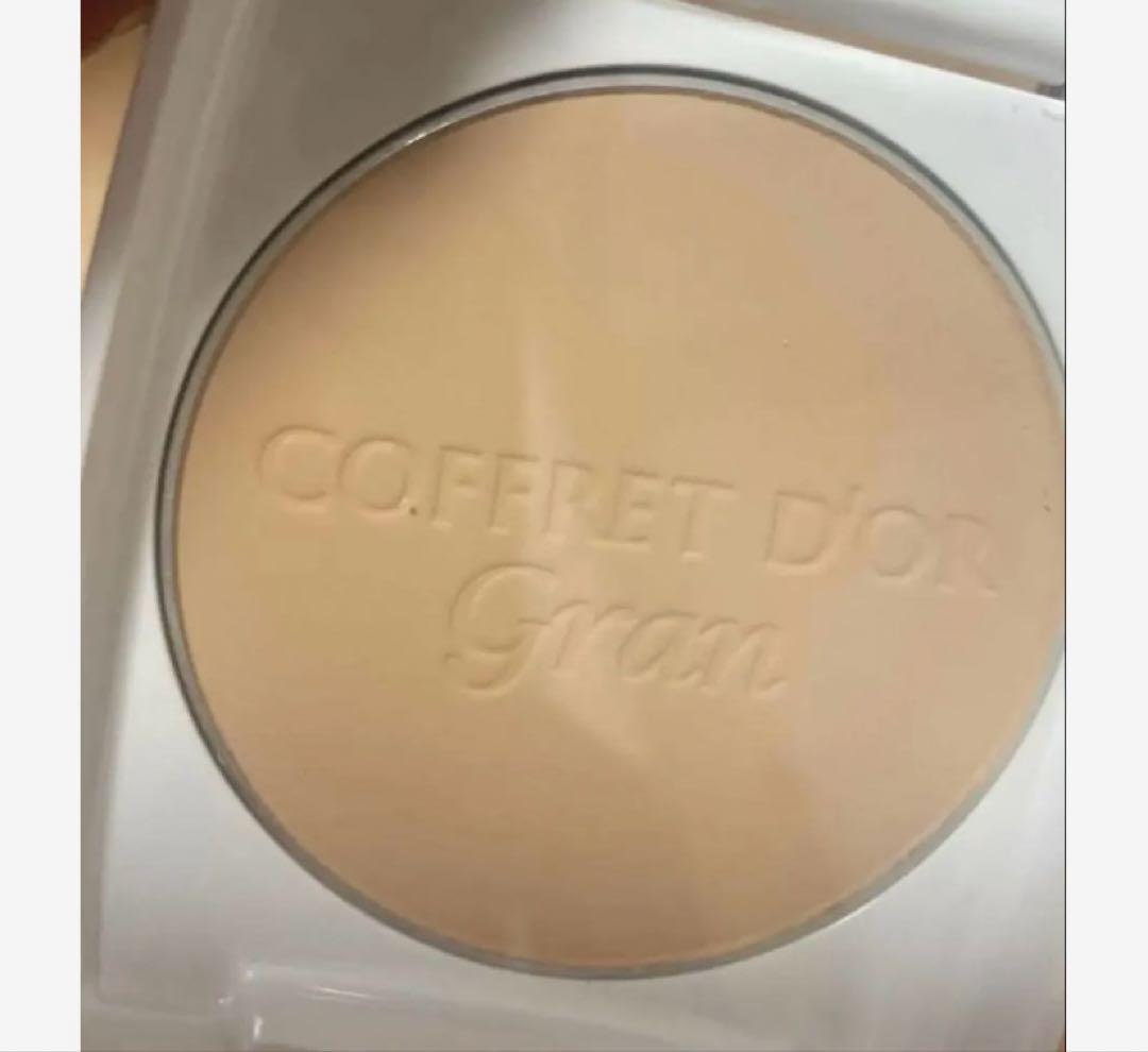 コフレドールグラン　カバーフィットパクトUV ウォータープルーフ　オークルC