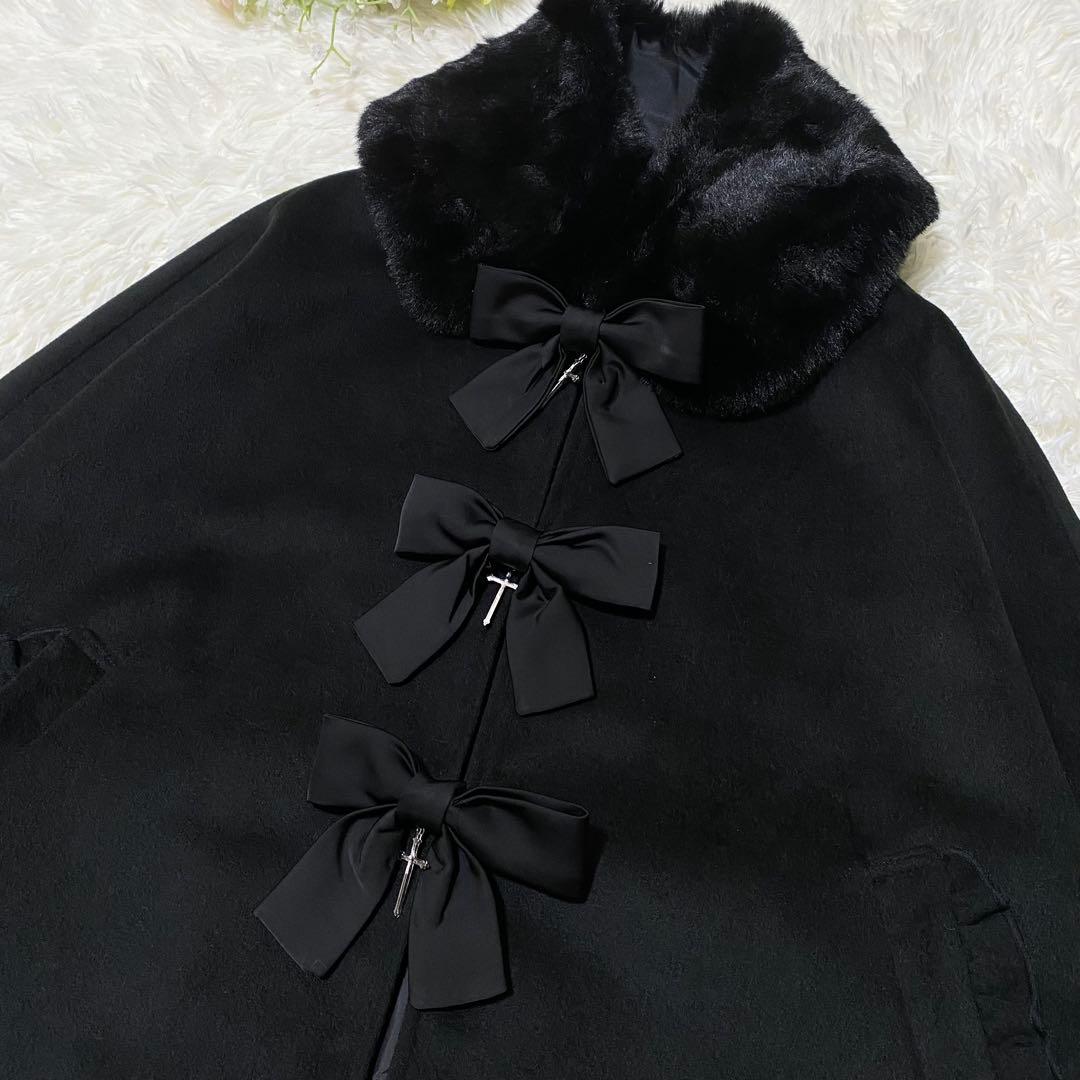 試着のみ】 Jamieエーエヌケー リボンが3つフリルケープ ポンチョ