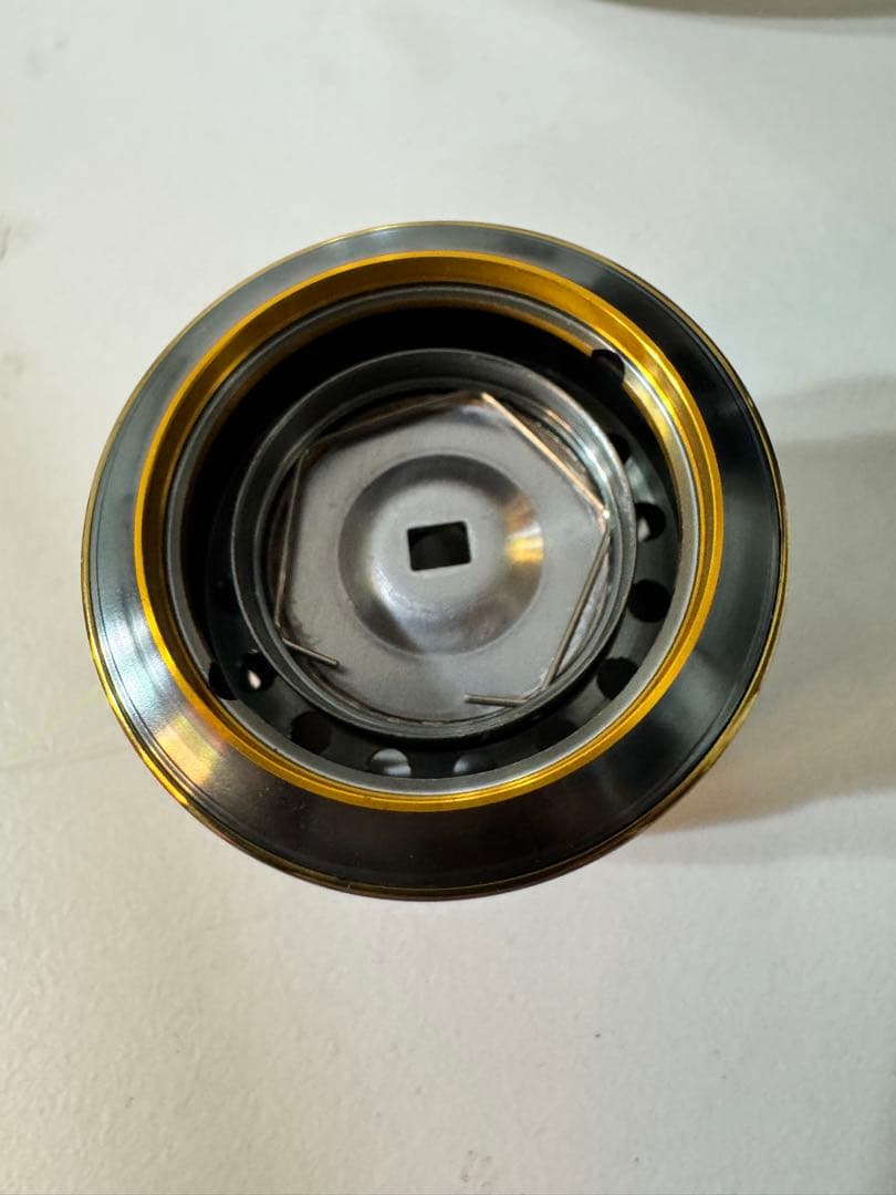 【傷あり未使用品】ダイワ 23エアリティ LT2000S-H スプール