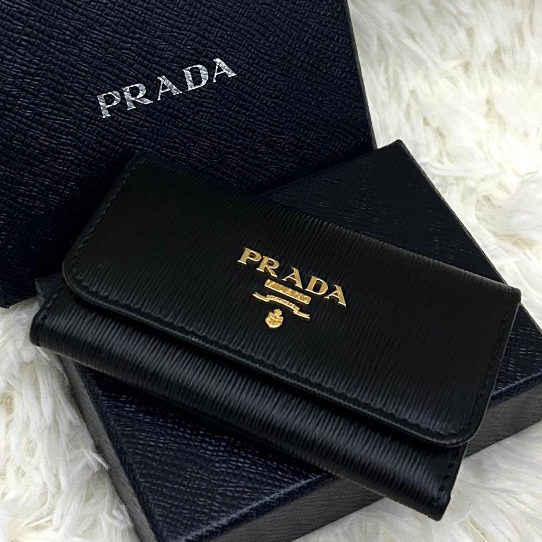 【極美品】PRADA プラダ 6連 レザーキーケース