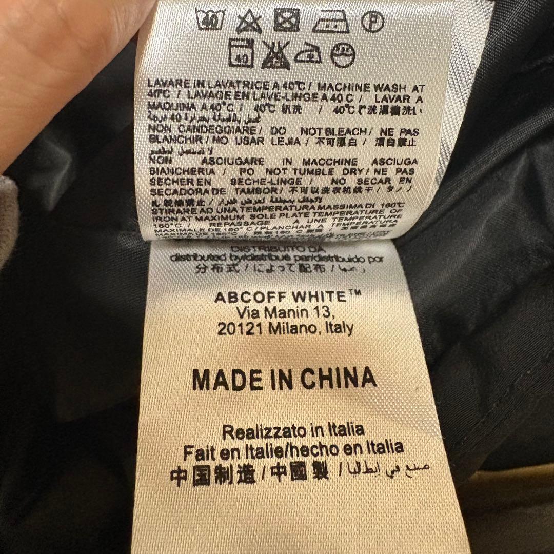 【古着】【訳アリ】off-white オフホワイト ダウンジャケット ブラック