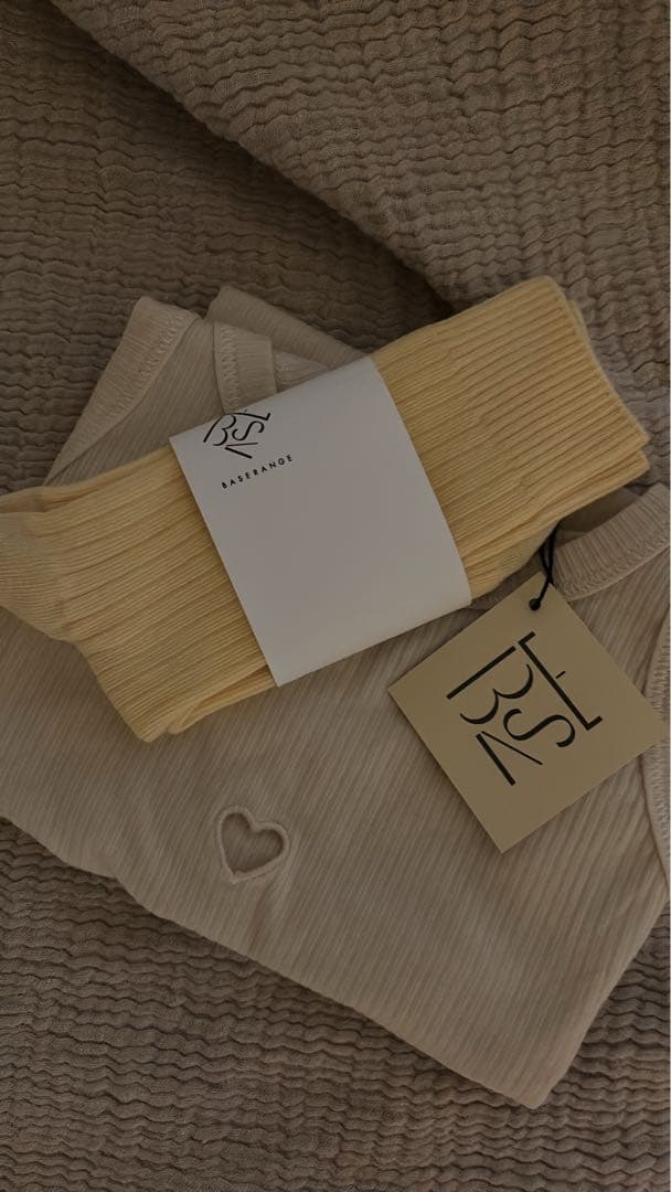 なー(o'ω'o) さん専用 baserange ハートタンク - メルカリ