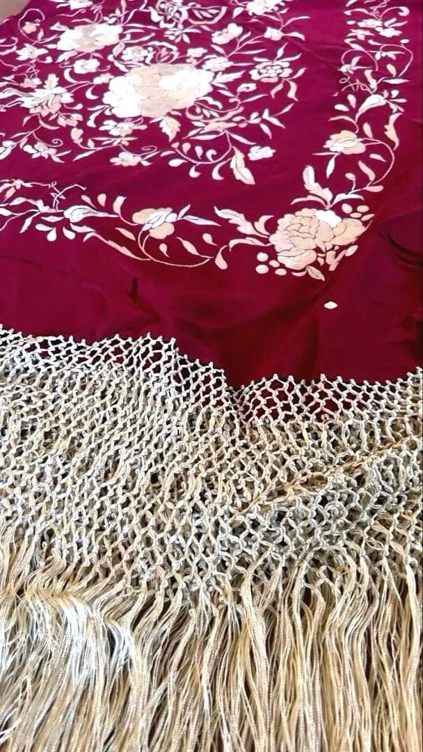 [新品］シルク100% 高級マントン・ボルドーxベージュ刺繍+刺繍同色フレコ