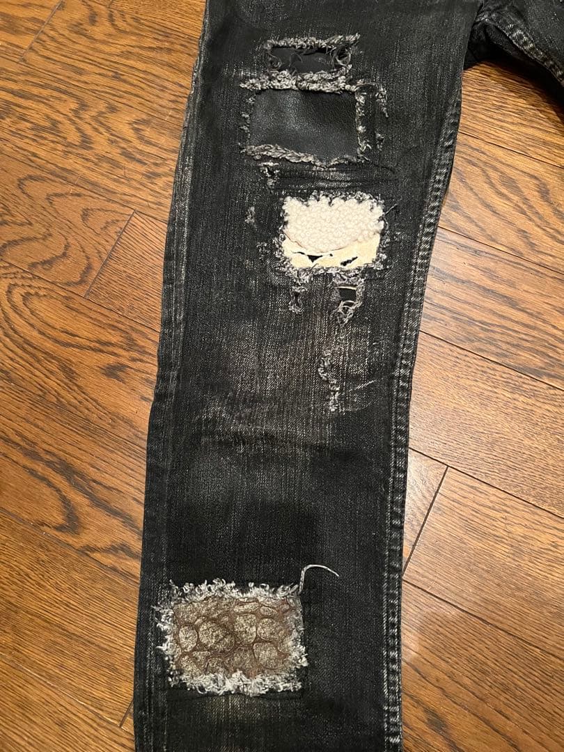 LGBダメージ加工 スリムフィット ブラックデニム