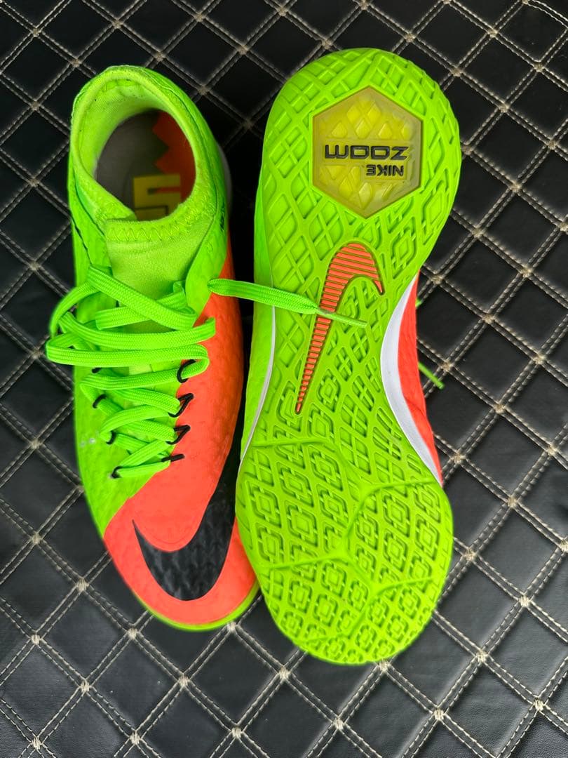 ナイキ ハイパーヴェノムプロ