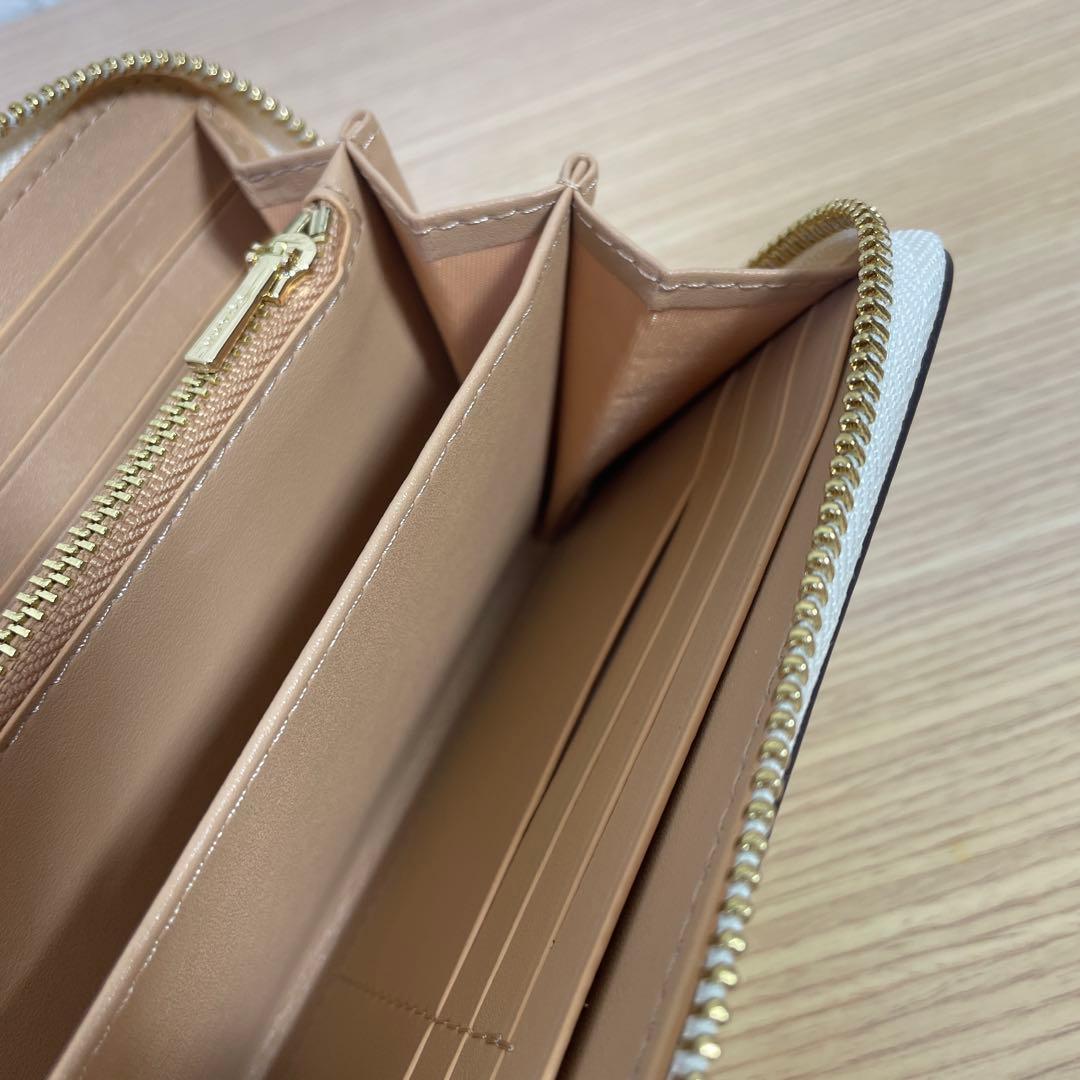 【新品未使用】COACH コーチ長財布 C8695 SV/WE 白 ホワイト花柄